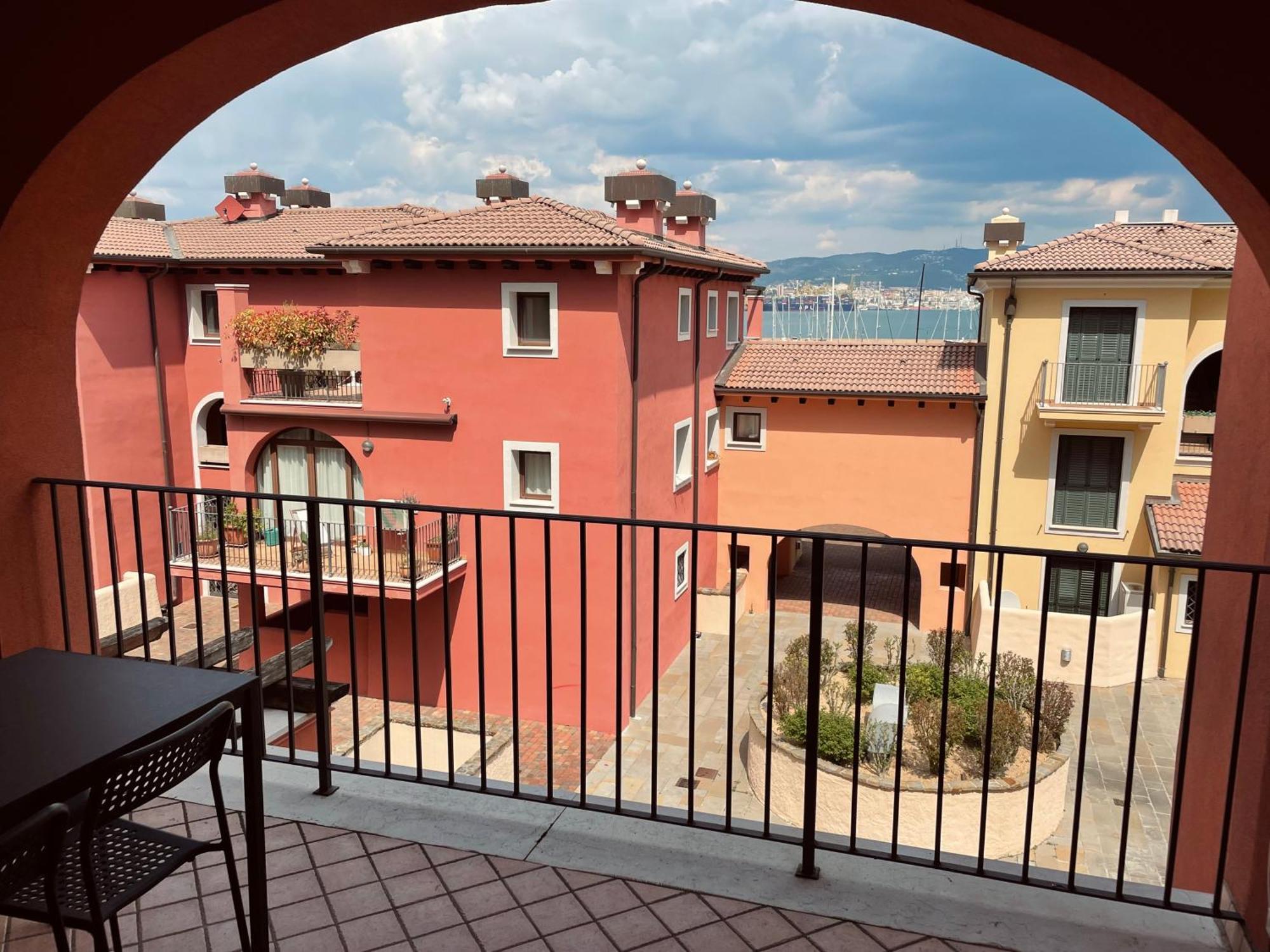 Apartment Aurelia Múggia المظهر الخارجي الصورة